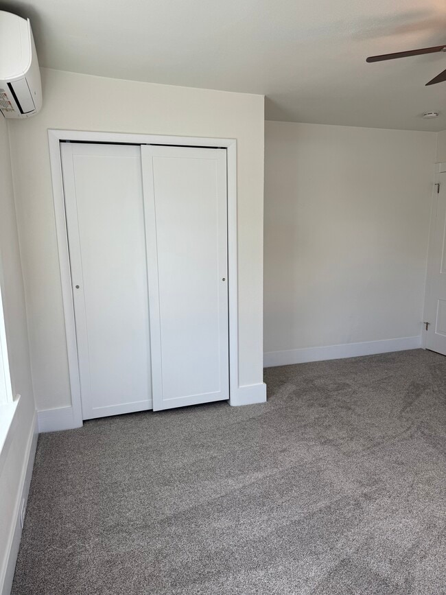 Foto del edificio - 137 S Market Ave