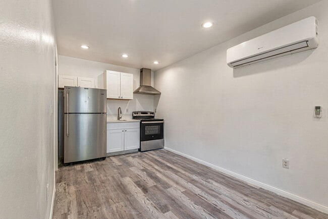 Foto del edificio - 849 W 43rd St