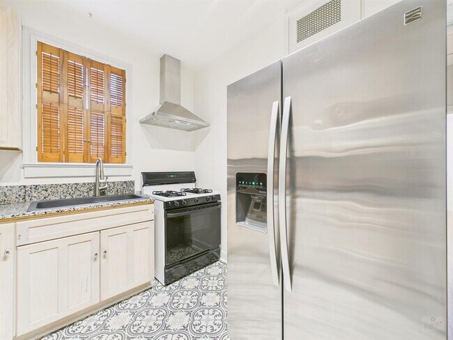 Foto del edificio - 808 E 30th St