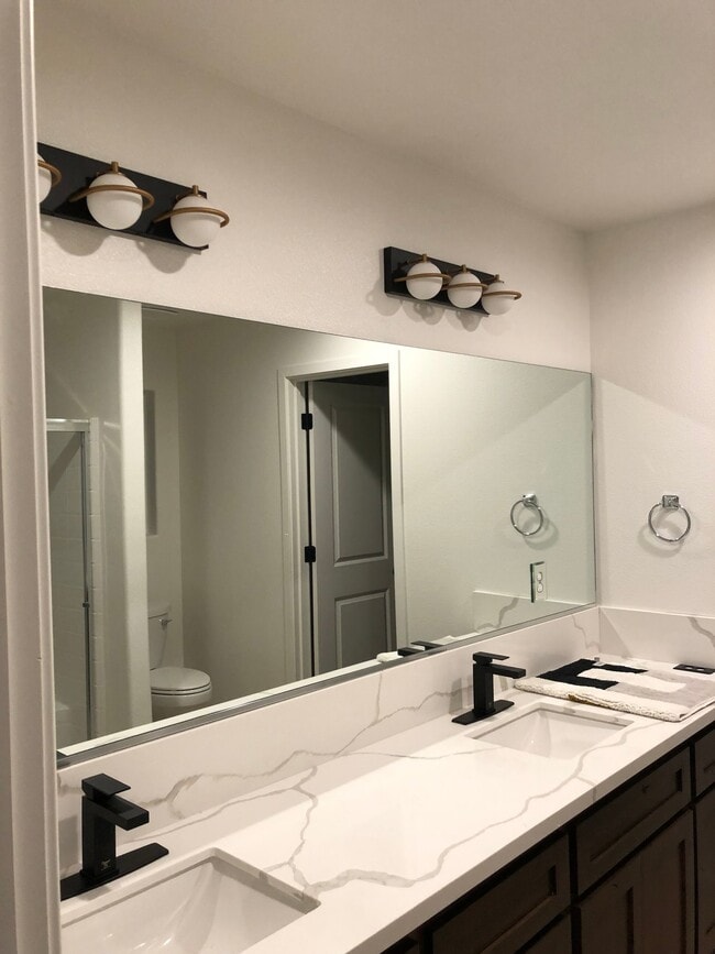 Foto del edificio - 1833 Dry Creek Ct