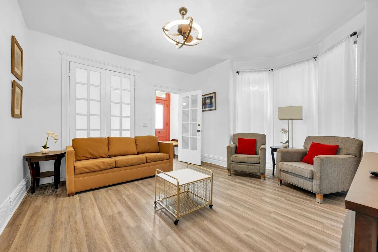 Foto principal - 3838 Bagley St
