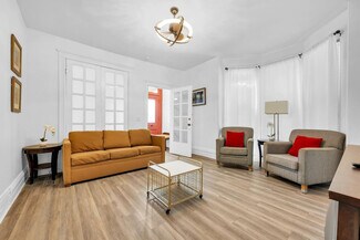 Building Photo - 3838 Bagley St