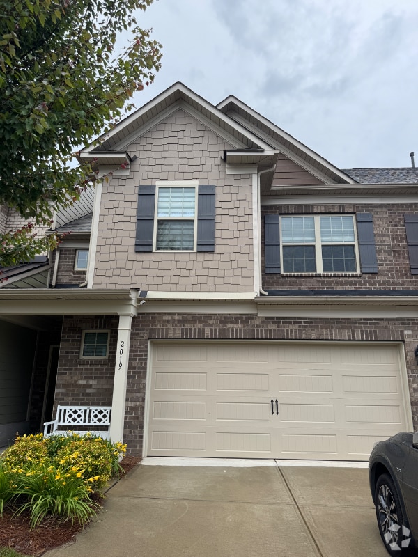 Building Photo - 2019 Auburn Leaf Ct