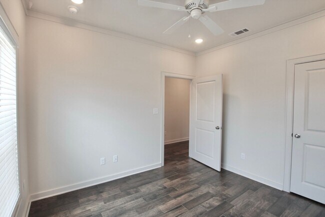 Foto del edificio - Luxury 3 Bedroom 2 Bath Townhomes in Bullard ISD!
