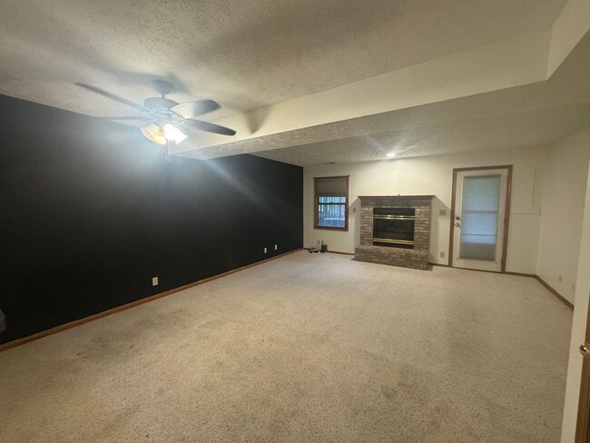 Foto del edificio - 2 bed 2 bath area Townhouse near Southpointe