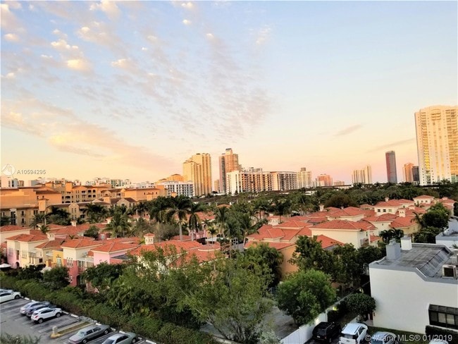 Building Photo - ¤ADMIRALS PORT CONDO