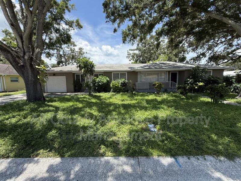 Photo - 1564 Tilley Ave
