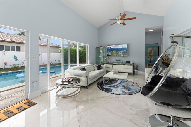 Foto del edificio - 1516 SE 10th St