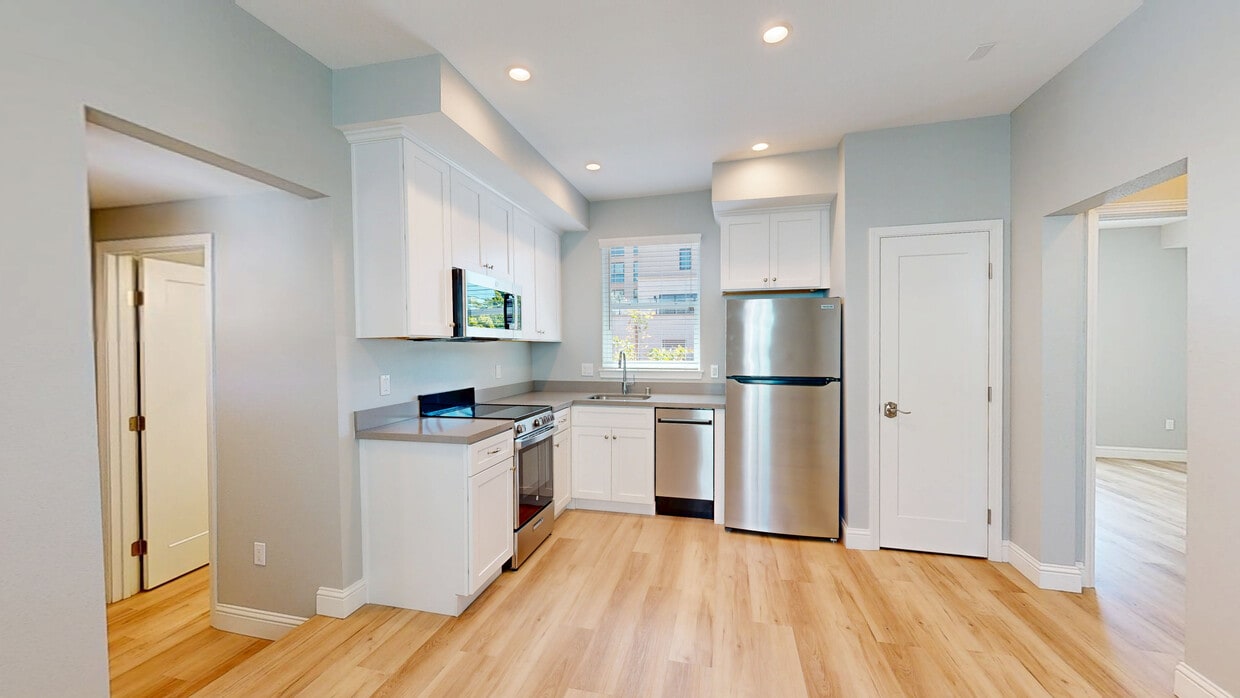 Photo - 2016-2020 Dwight Way Apartments