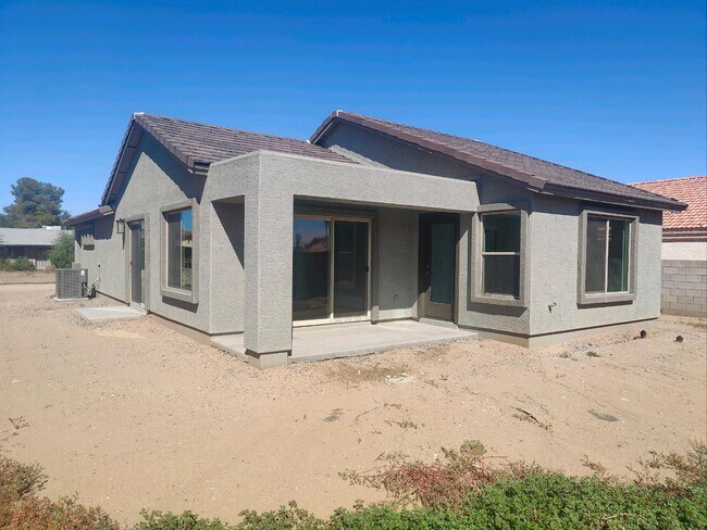 Foto del edificio - 9543 W Troy Dr