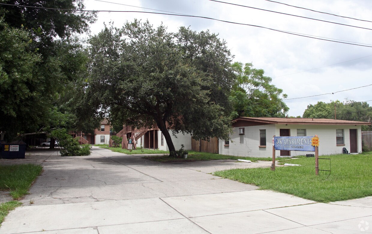 NTI de Tampa - Pleasant Oaks