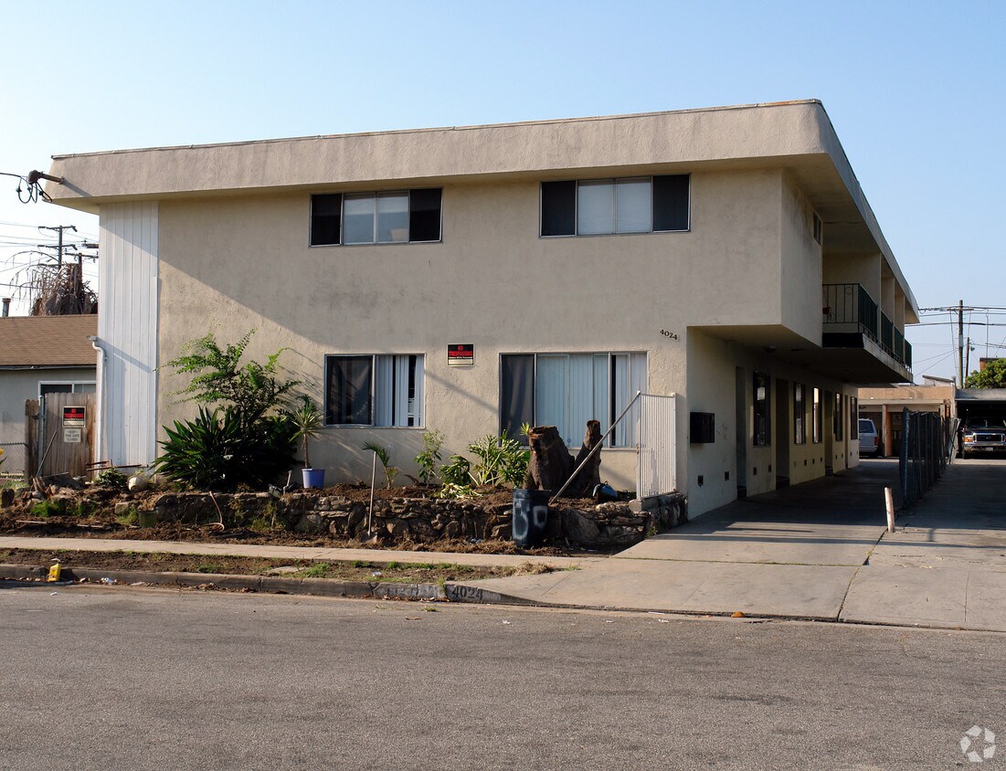Primary Photo - 4024 W 142nd St