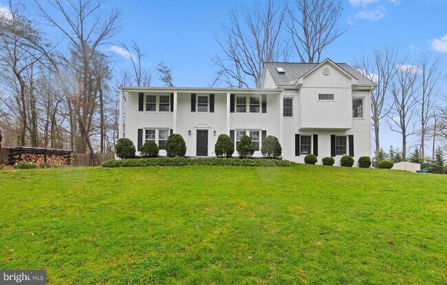 Building Photo - 1108 Bellview Rd
