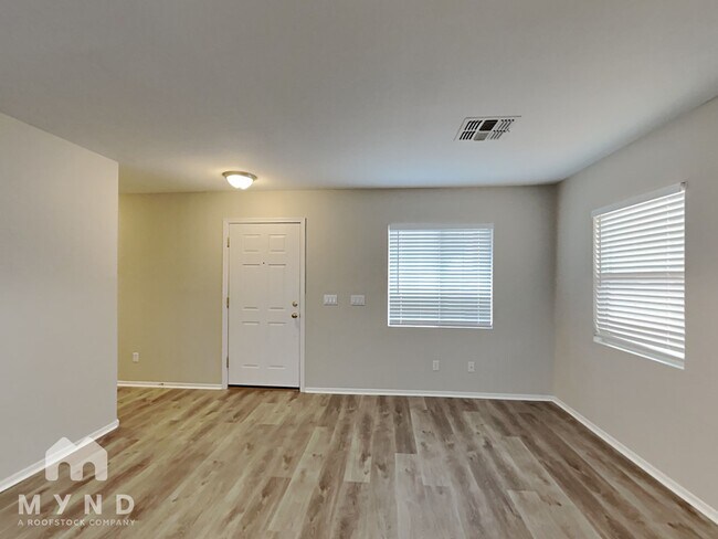 Building Photo - 12622 W Myer Ln