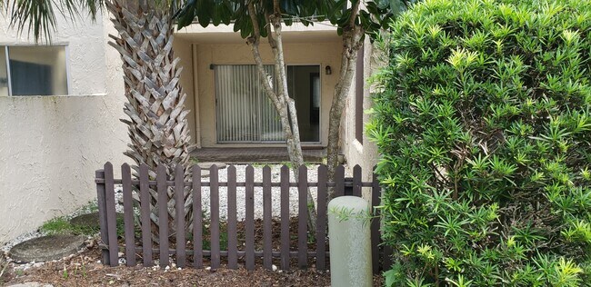 Photo - 2205 Belleair Rd Apartments