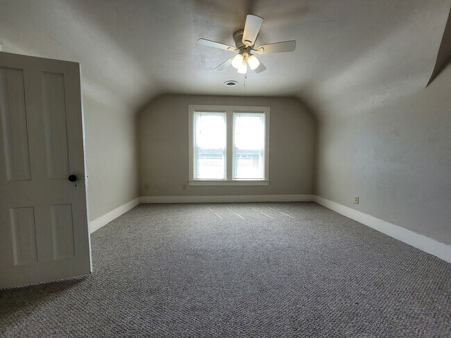 Foto del edificio - 1612 N Appleton St