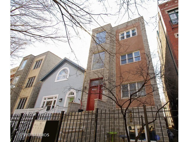 Foto principal - 1628 N Bell Ave