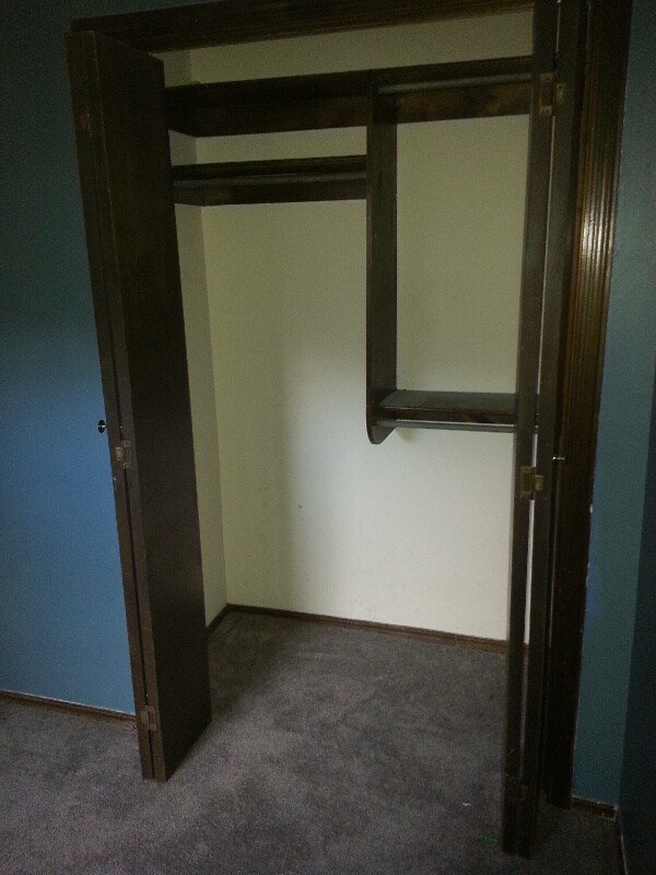 Building Photo - 623 W Forest Dr