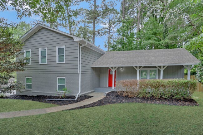 Building Photo - 415 Raven Springs Trl