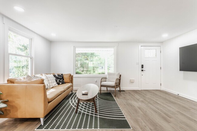 Foto del edificio - 1604 W 17th St