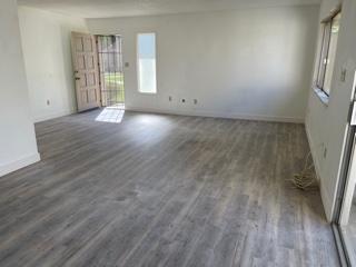 Foto del edificio - 930 Olive Dr #44