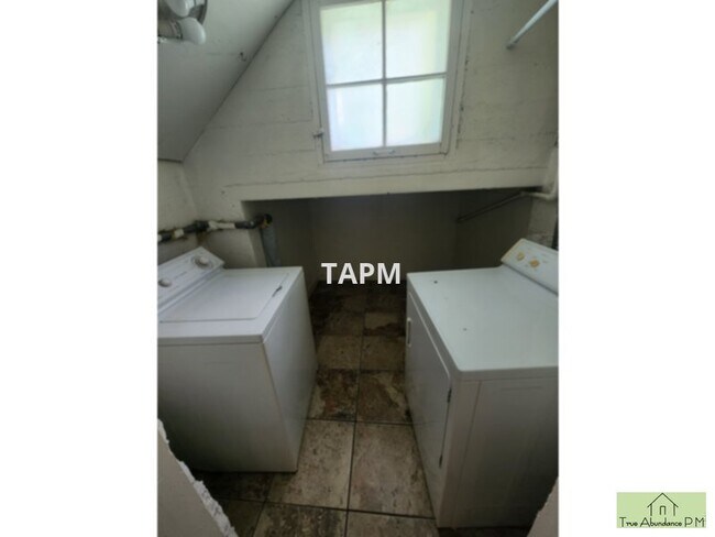 Foto del edificio - Cute studio apartment