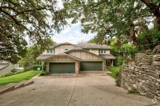 Building Photo - 1928 Holly Hill Dr