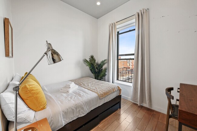 Building Photo - 151 Tompkins Ave