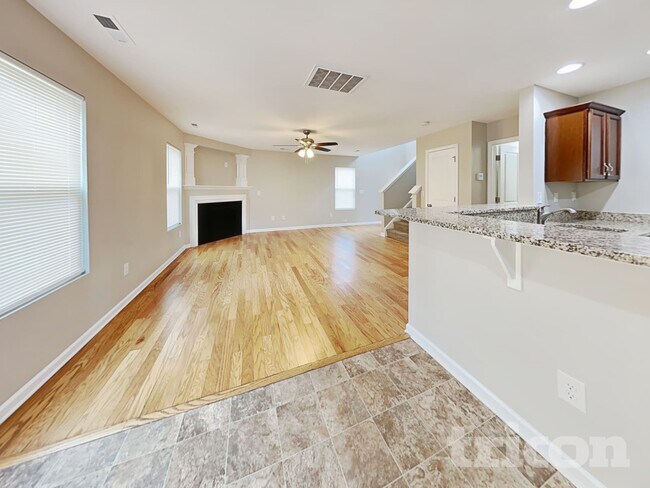 Foto del edificio - 931 Rook Rd