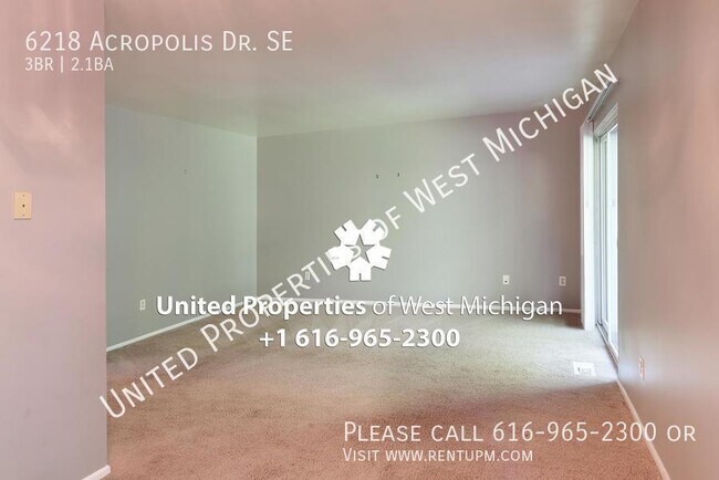 Building Photo - Beautiful Condo in Forest Hills | Central ...