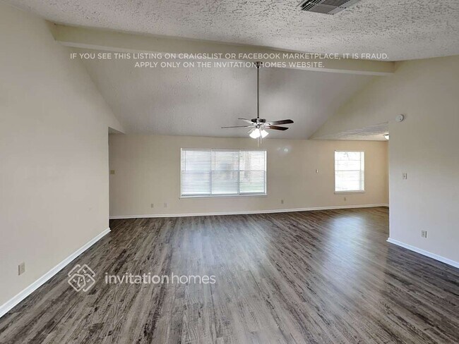 Foto del edificio - 3209 Wavecrest St