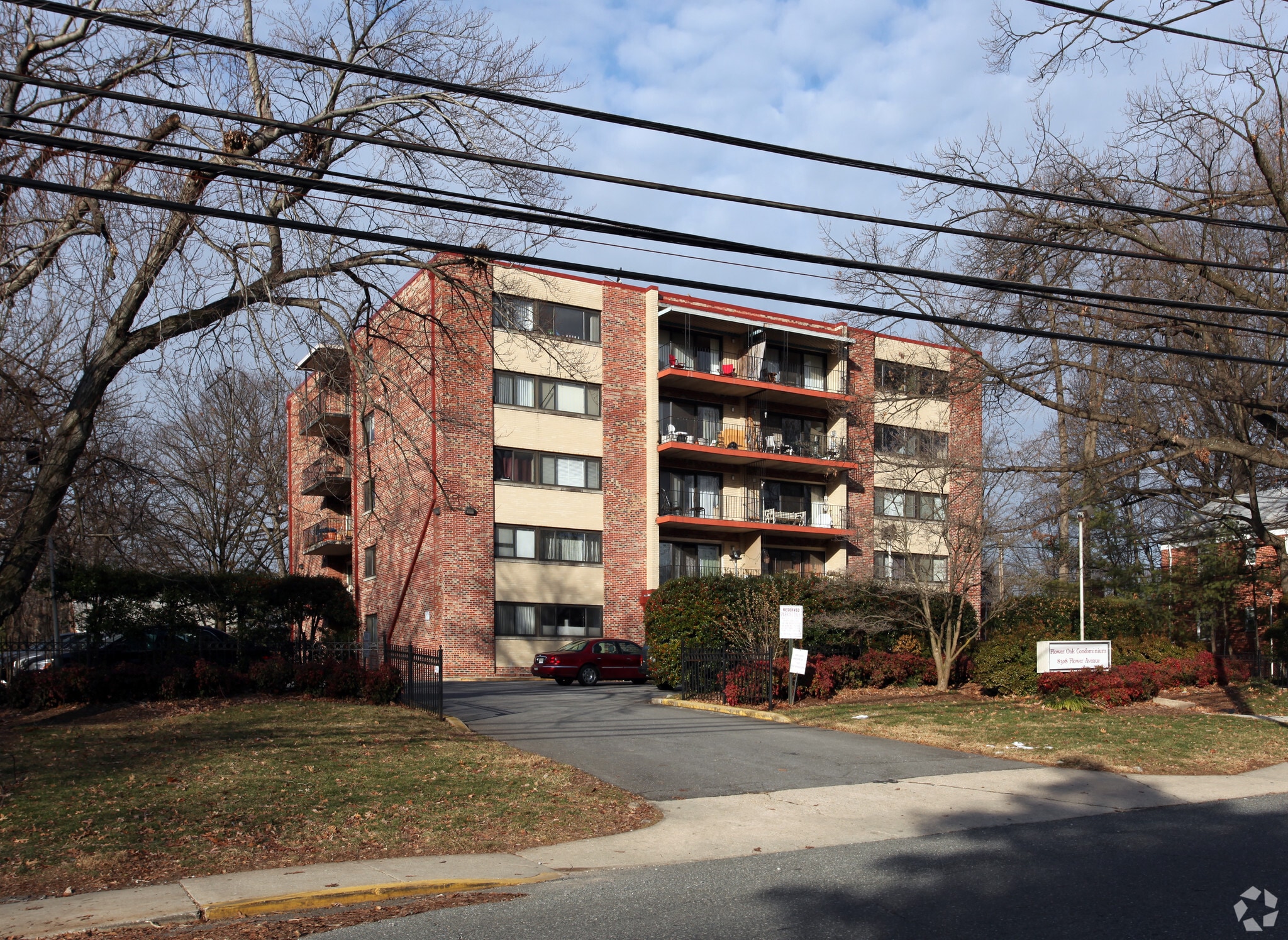 Flower Oak Condominium