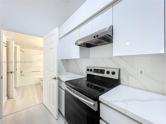 Foto del edificio - 2225 Metropolitan Way