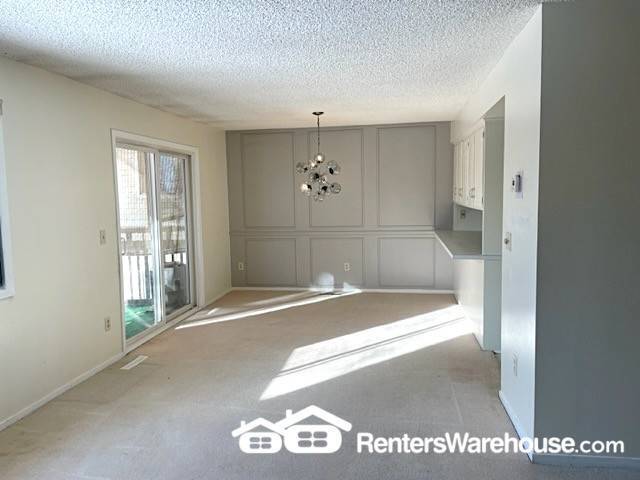 Building Photo - Available now!  Excellent 2 bedroom, 2 bath condo in Eden Prairie!