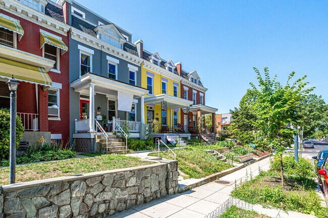 Foto del edificio - 730 Taylor St NW