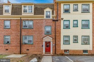 Building Photo - 633 Beulah Pl