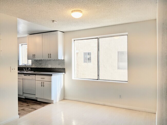 Foto del edificio - 444 S Garfield Ave