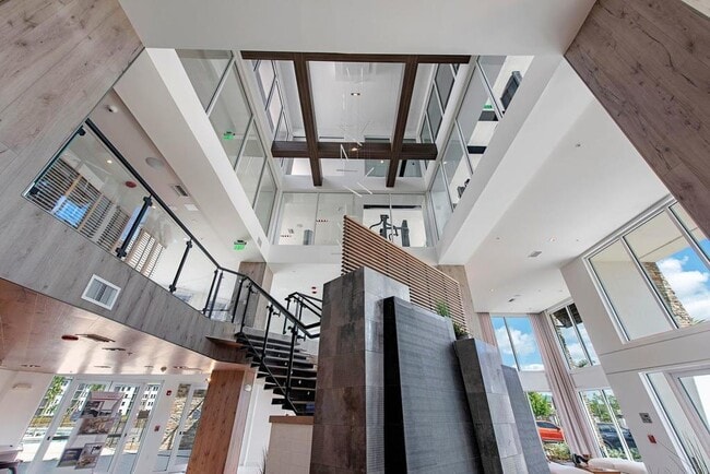 Foto del edificio - Legacy Naples Apartments