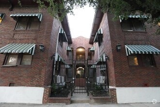 Building Photo - 1414 Austin St