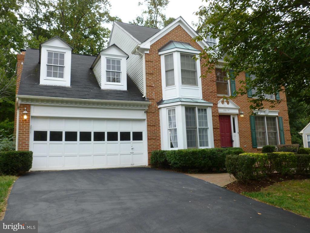 Primary Photo - 8614 Oak Chase Cir