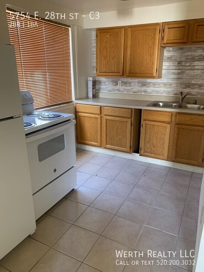 Foto del edificio - 5754 E 28th St