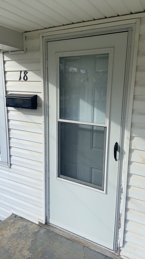 Foto del edificio - 18 Burton Rd