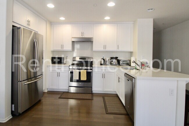 Building Photo - Kearny Mesa, 8862 Promenade North Pl, Wd F...