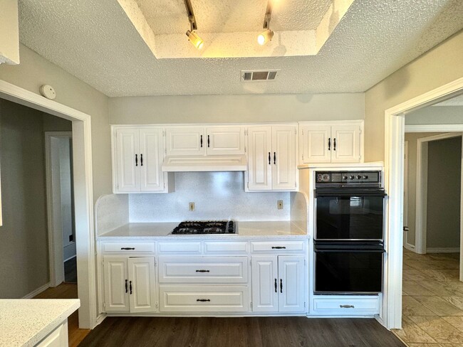 Foto del edificio - 4200 San Saba Ct