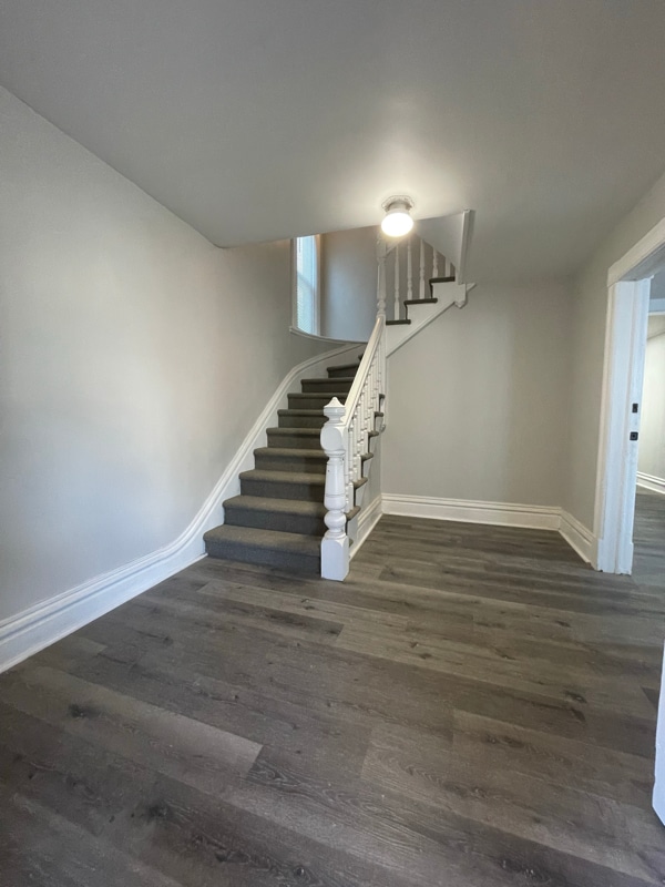 Foto del edificio - 65 Hudson Ave