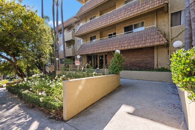 Foto del edificio - 1011 N Palm Ave