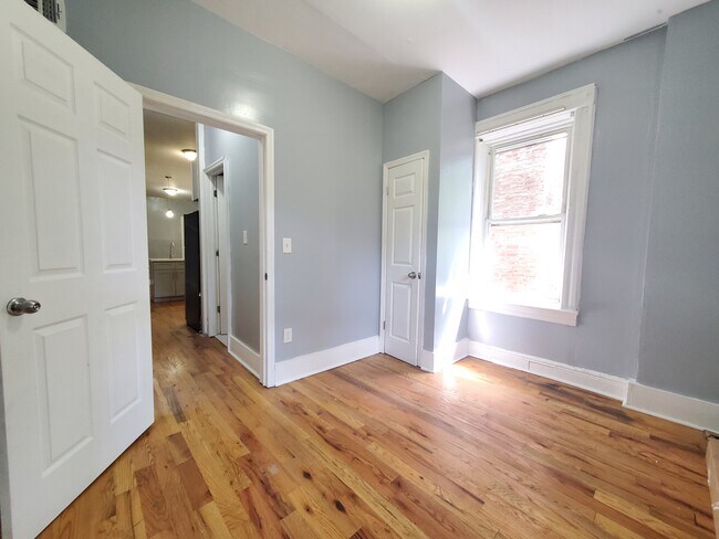 Building Photo - 147 Wilkinson Ave