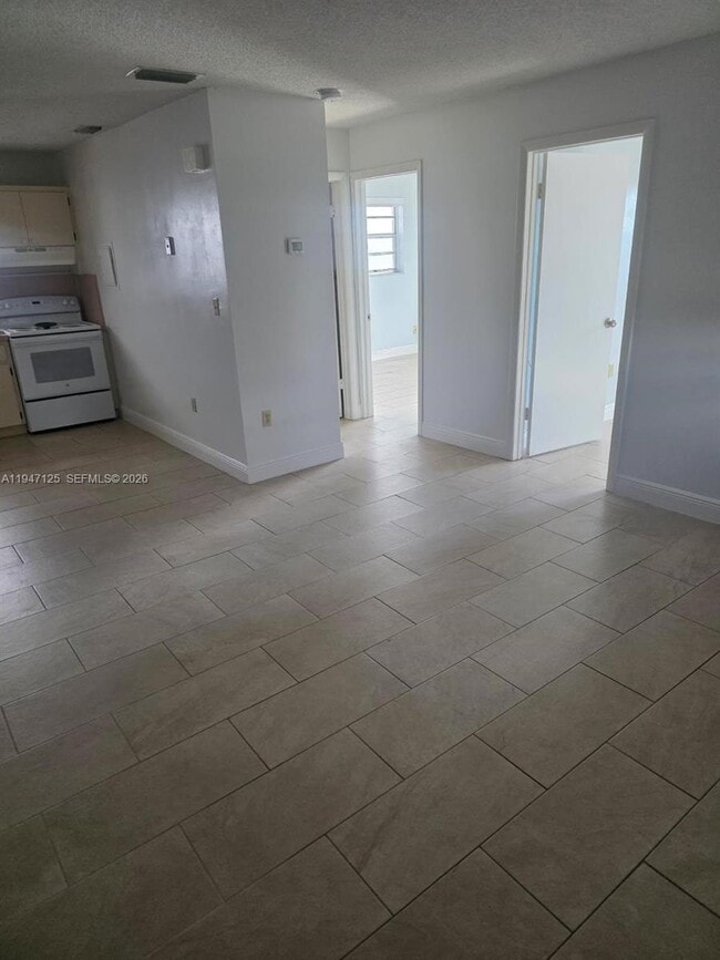 Foto del edificio - 1575 NW 1st St