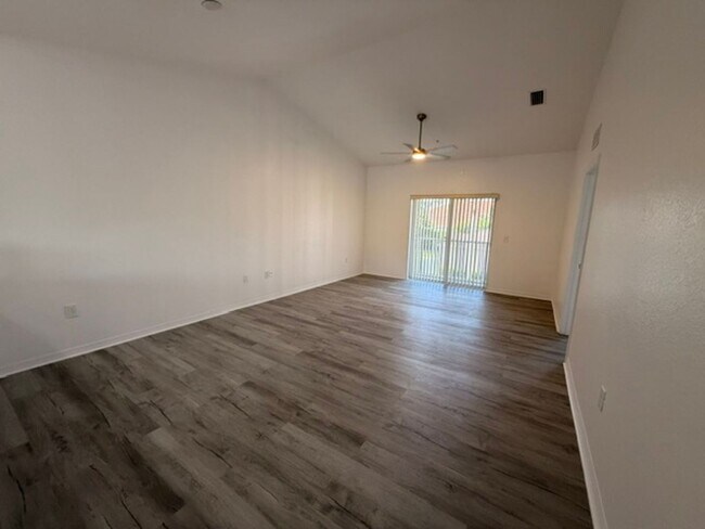 Building Photo - 3980 Mediterranea Cir