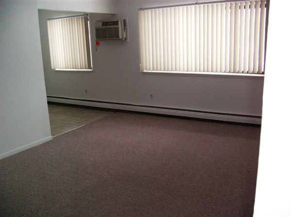 Building Photo - 812 W Lenawee St